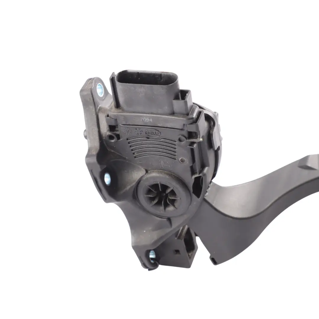 Throttle Accelerator Pedal to Land Rover Freelander 2 L359 Diesel with Part number 7G9N-9F836-GB Land Rover Freelander 2 L359 Diesel Throttle Accelerator Pedal - SKU RHD-7G9N-9F836-GB - Part number 7G9N-9F836-GB