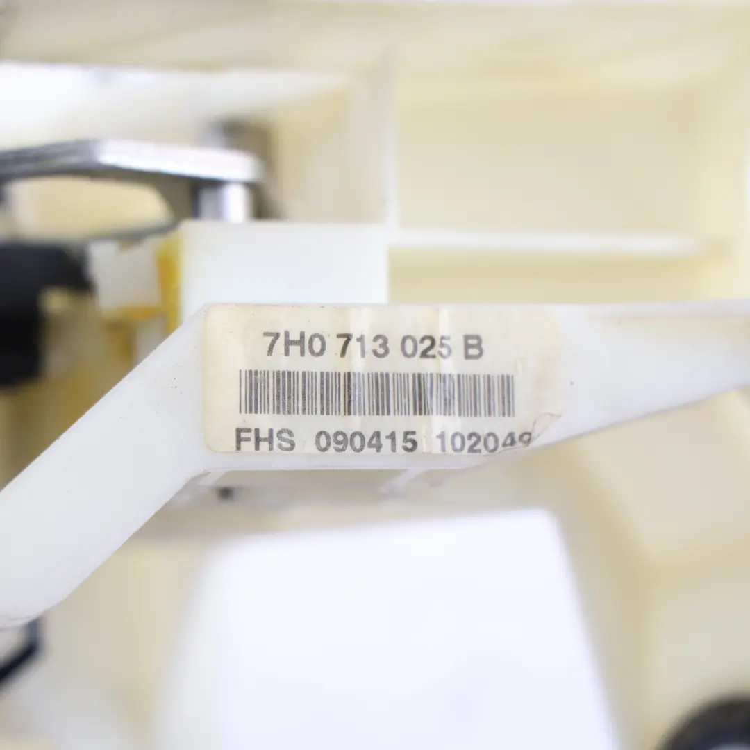 VW Transporter T5 Automatic Gearbox Shift Selector Lever Mechanism - SKU RHD-7H0713025B - Part number 7H0713025B