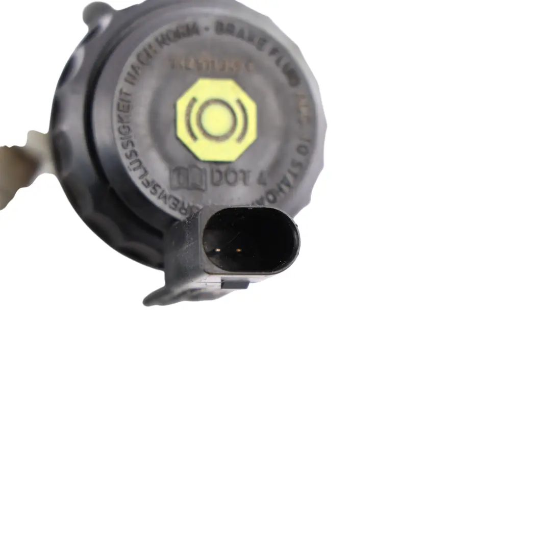 Audi Q3 8U Brake Fluid Master Cylinder Tank Reservoir - SKU RHD-7N2611301B - Part number 7N2611301B
