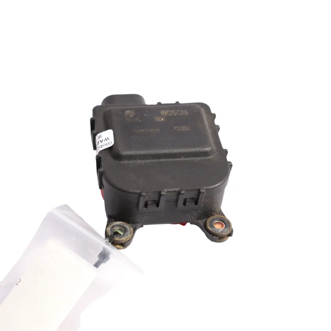 Heater Flap Motor Actuator Control Unit to Porsche Carrera 996 with Part number 8D2820511D Porsche Carrera 996 Heater Flap Motor Actuator Control Unit - SKU RHD-8D2820511D - Part number 8D2820511D