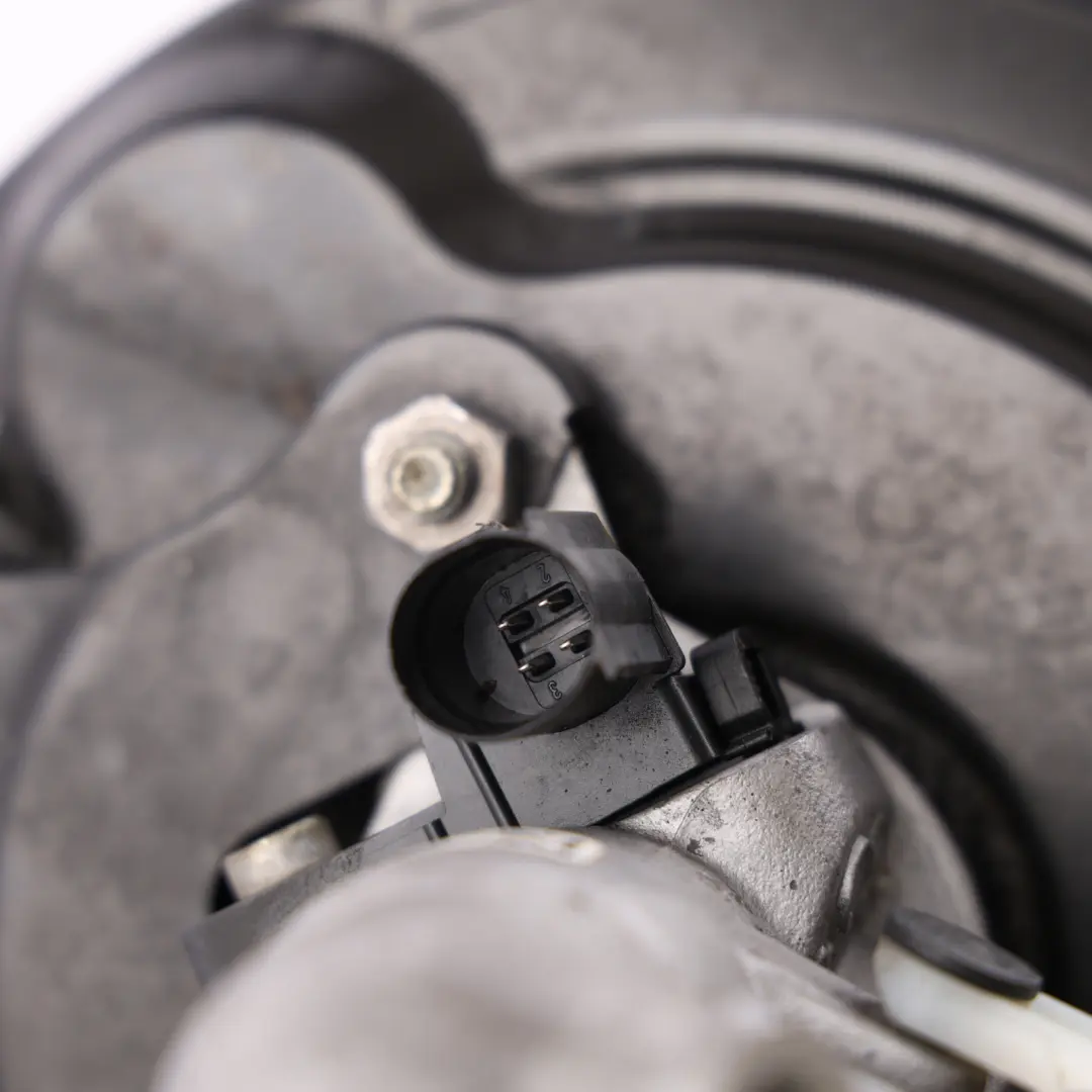 Brake Servo Master Cylinder Booster Reservoir to Audi TT 8J 2.0 TFSI with Part number 8S2614105A Audi TT 8J 2.0 TFSI Brake Servo Master Cylinder Booster Reservoir - SKU RHD-8S2614105A - Part number 8S2614105A