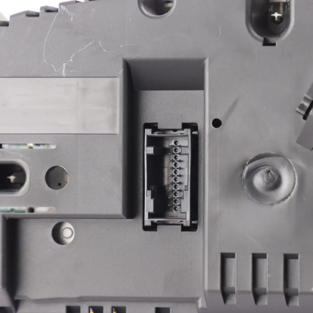 Instrument Cluster Speedo Clocks Petrol Automatic to BMW E90 E91 E92 E93 with Part number 9220960 BMW E90 E91 E92 E93 Instrument Cluster Speedo Clocks Petrol Automatic - SKU RHD-9220960-1 - Part number 9220960