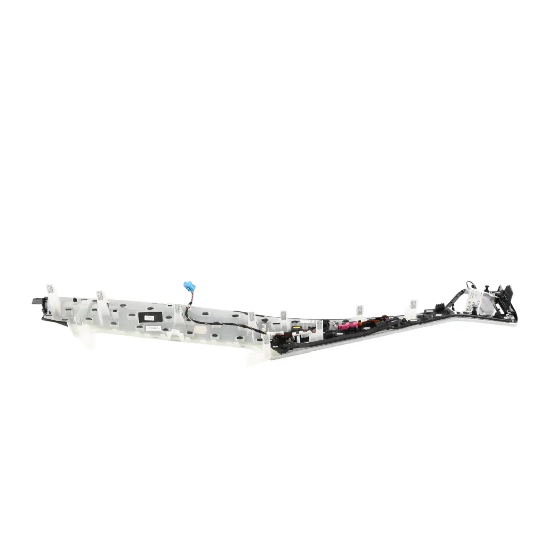 Dashboard Trim Strip Passenger Side Aluminium Rhombicle to BMW G20 LCI G22 with Part number 9625718 BMW G20 LCI G22 Dashboard Trim Strip Passenger Side Aluminium Rhombicle - SKU RHD-9625718 - Part number 9625718