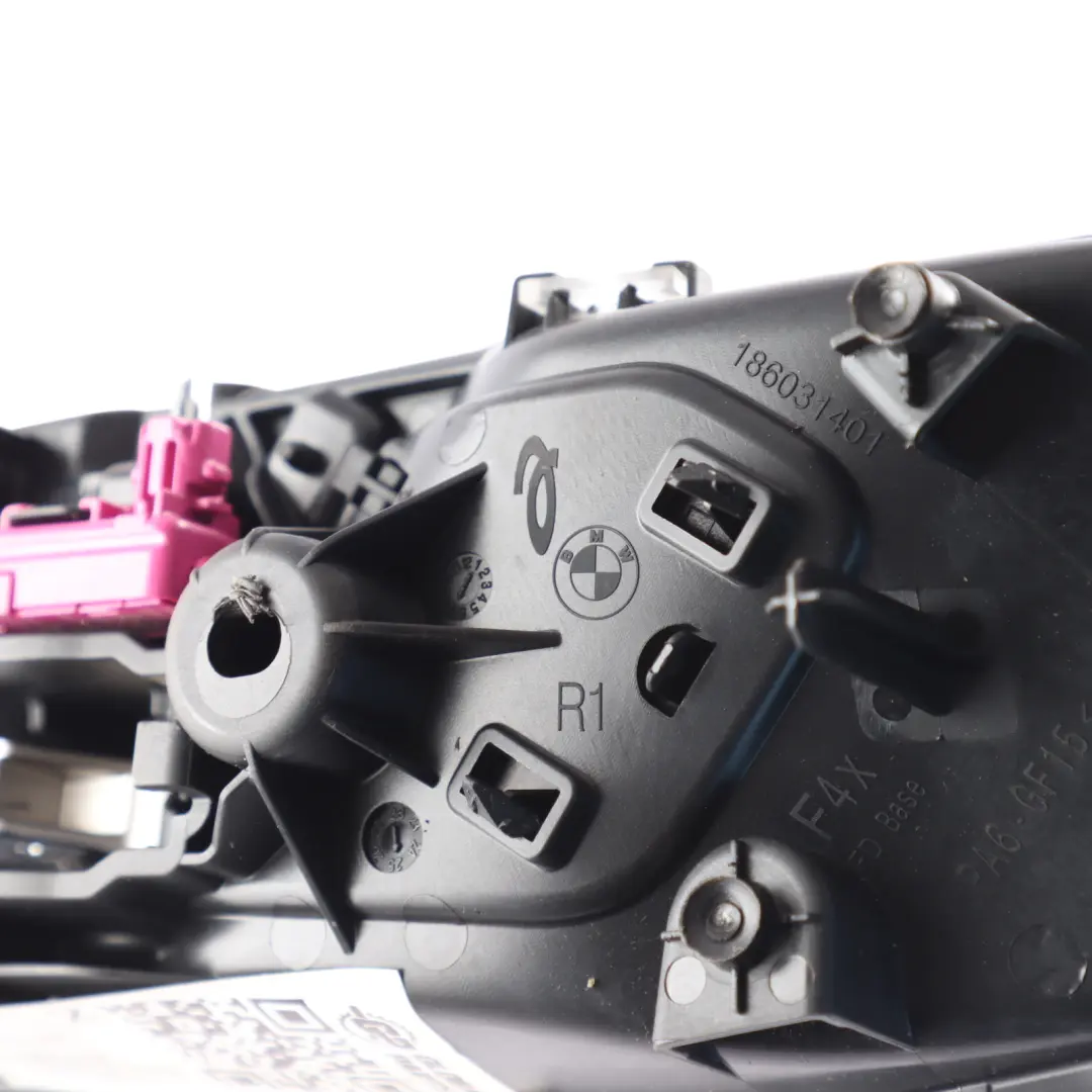 F74 F75 Front Door Grab Handle Lock Switch Inner Right O/S to BMW F40 F70 with Part number 9875682 BMW F40 F70 F74 F75 Front Door Grab Handle Lock Switch Inner Right O/S - SKU RHD-9875682 - Part number 9875682