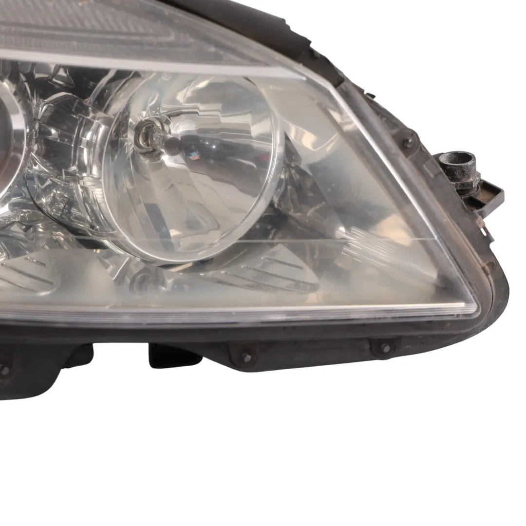 Headlamp Light Mercedes W204 Headlight Lamp Light Front Right O/S to with Part number A2048208661 Headlamp Light Mercedes W204 Headlight Lamp Light Front Right O/S - SKU RHD-A2048208661 - Part number A2048208661