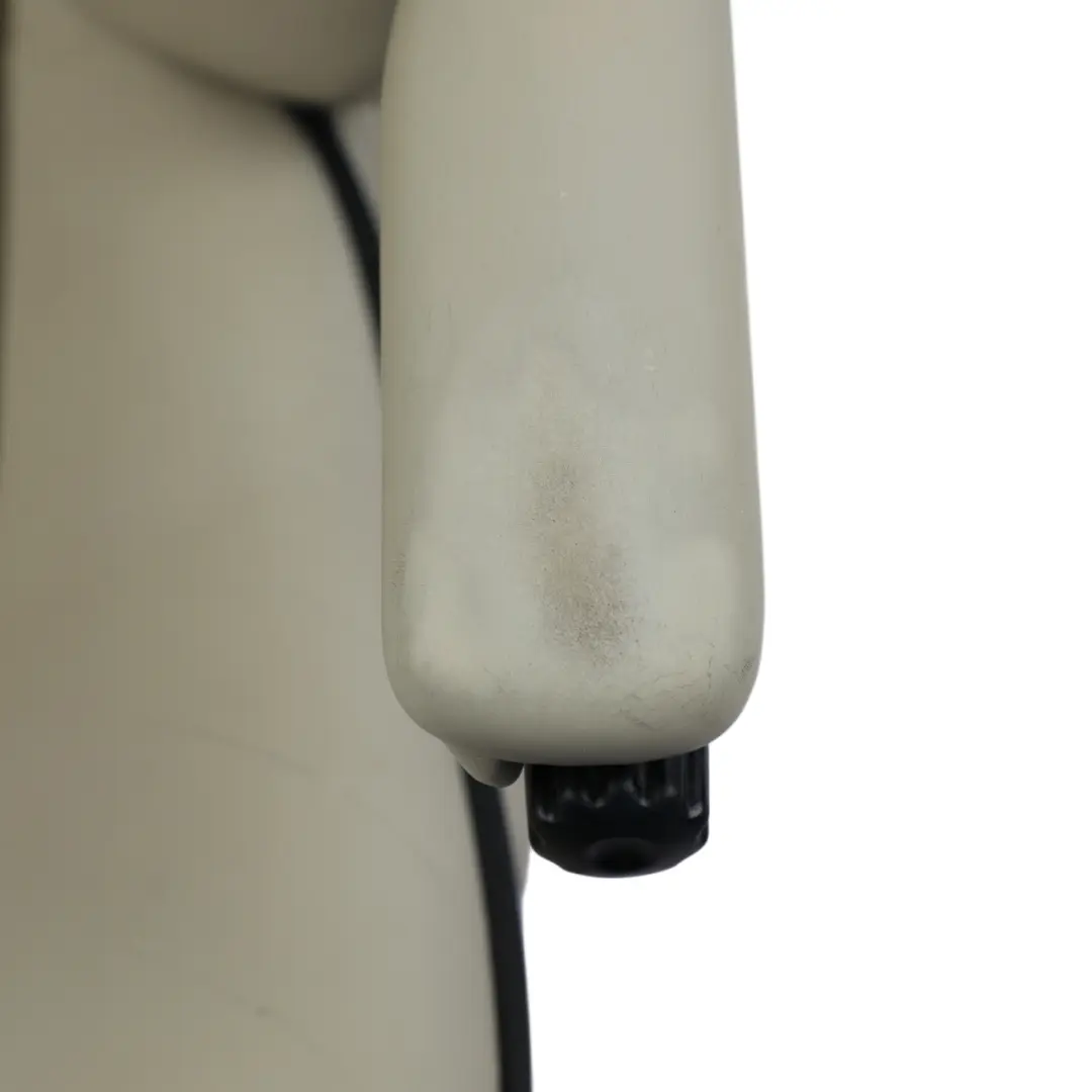 Front Seat Heated Electric Leather Ivory Right O/S to Range Rover L322 with Part number HBA501560WTM Range Rover L322 Front Seat Heated Electric Leather Ivory Right O/S - SKU RHD-HBA501560WTM - Part number HBA501560WTM