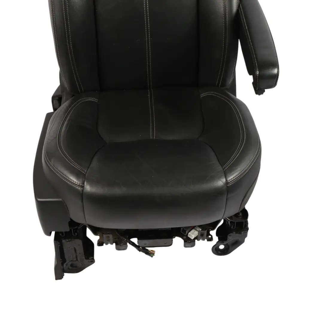 Front Seat Heated Memory Screen Leather Right O/S to Land Rover Discovery 4 L319 with Part number LR023988 Land Rover Discovery 4 L319 Front Seat Heated Memory Screen Leather Right O/S - SKU RHD-LR023988-1 - Part number LR023988