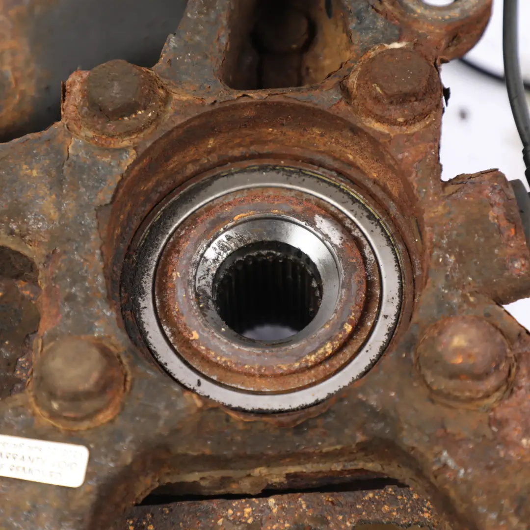 Buje Delantero Derecho 8H32-3K185-AA para Range Rover Sport L320 con número de pieza RUB500320 Range Rover Sport L320 Buje Delantero Derecho 8H32-3K185-AA - SKU RUB500320 - Número de pieza RUB500320