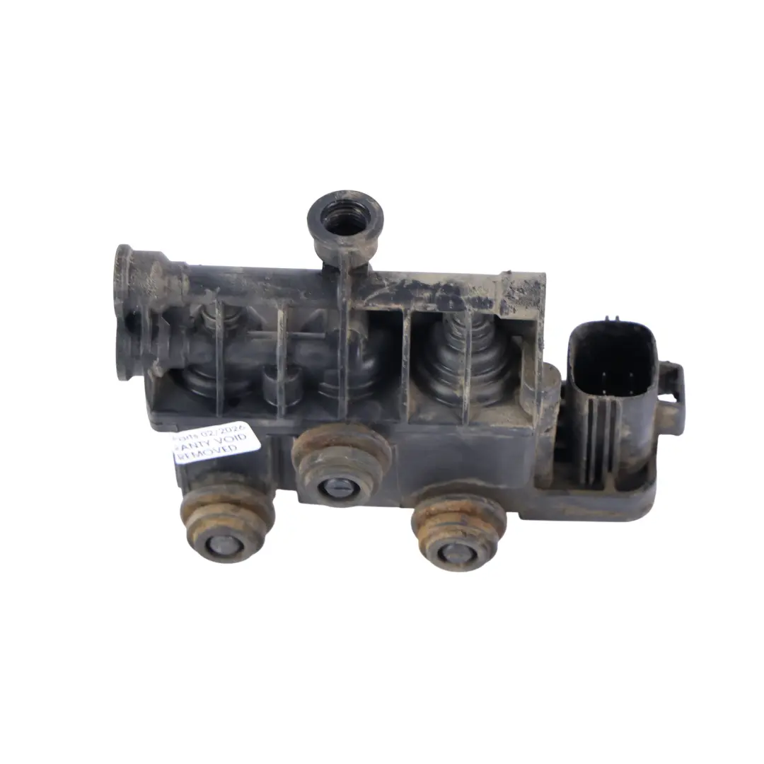 Zawór Rozdzielacz Zawieszenia Tył do Land Rover Discovery 3 L319 o numerze RVH000055 Land Rover Discovery 3 L319 Zawór Rozdzielacz Zawieszenia Tył - SKU RVH000055-1 - Numer Części RVH000055