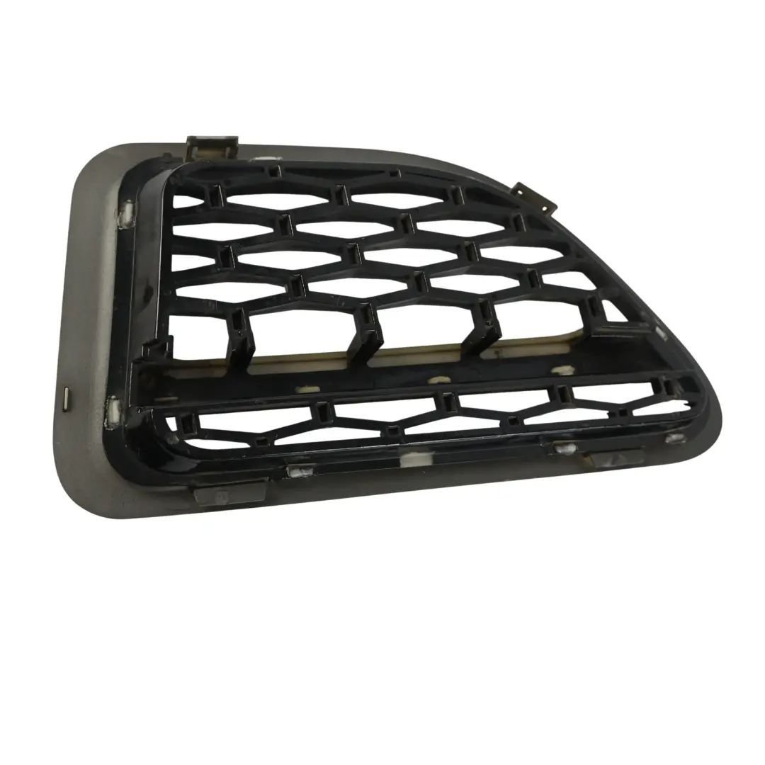 Wing Vent Grille Fender Front Right O/S to Land Range Rover Sport L320 with Part number SLR00151 Land Range Rover Sport L320 Wing Vent Grille Fender Front Right O/S - SKU SLR00151 - Part number SLR00151
