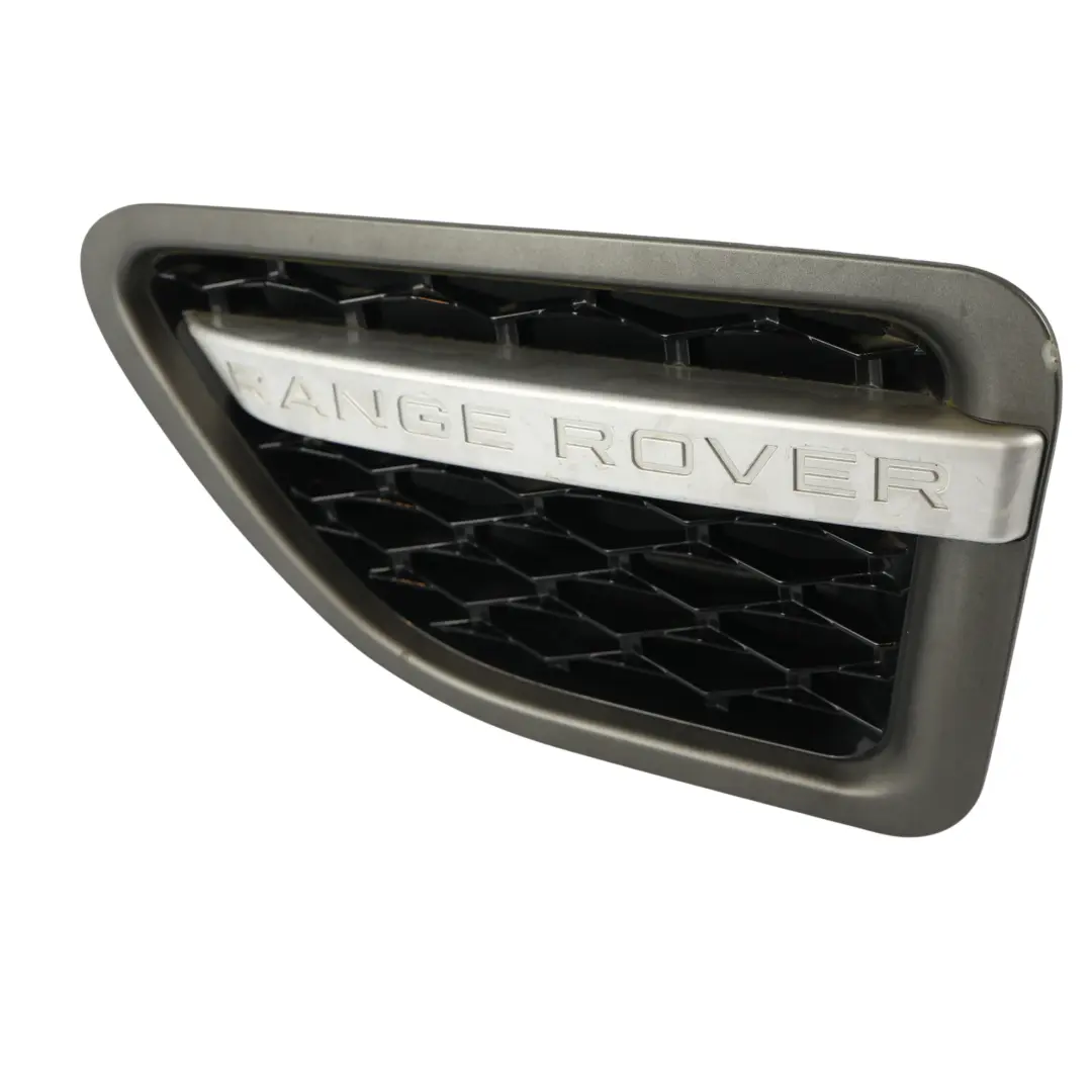 Ventilación Guardabarros Delantero Izquierdo para Range Rover Sport L320 con número de pieza SLR00152 Range Rover Sport L320 Ventilación Guardabarros Delantero Izquierdo - SKU SLR00152-1 - Número de pieza SLR00152