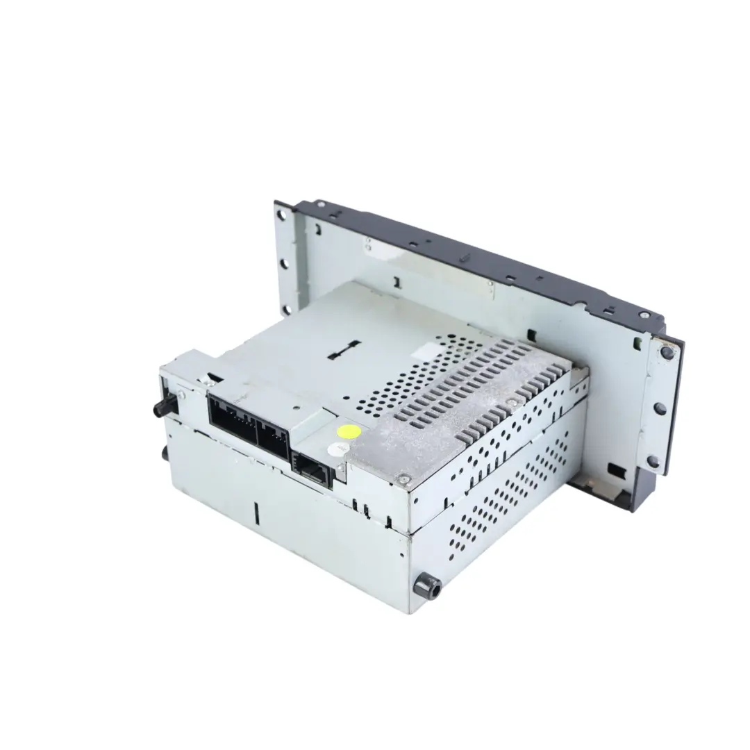 Land Rover Discovery 3 L319 Radio Stereo CD Player Head Unit - SKU VUX500560 - Part number VUX500560