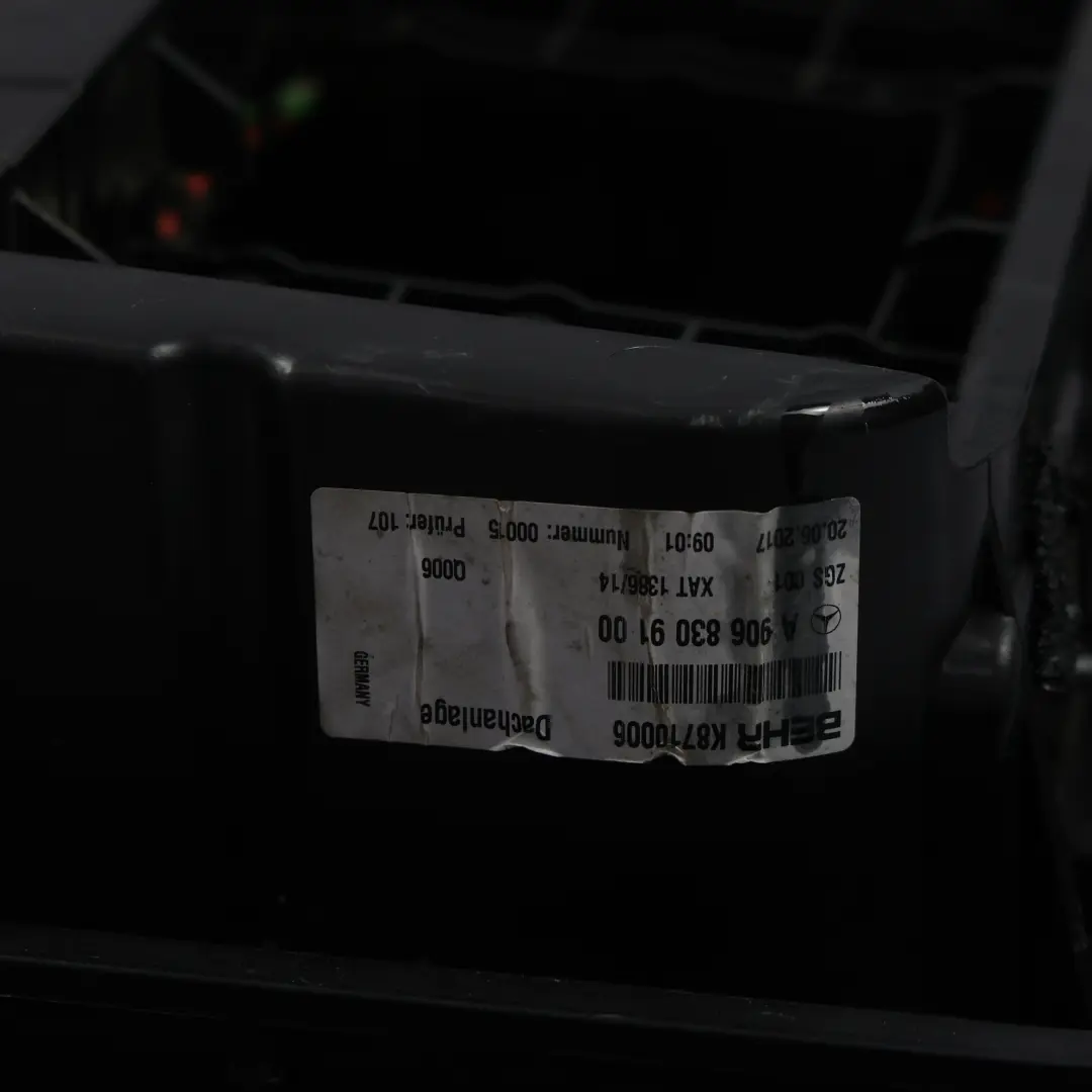 Dachklimaanlagen Heizkörpergehäuse für Mercedes Sprinter W906 mit Teilenummer A9068309100 Mercedes Sprinter W906 Dachklimaanlagen Heizkörpergehäuse - SKU A9068309100 - Teilenummer A9068309100