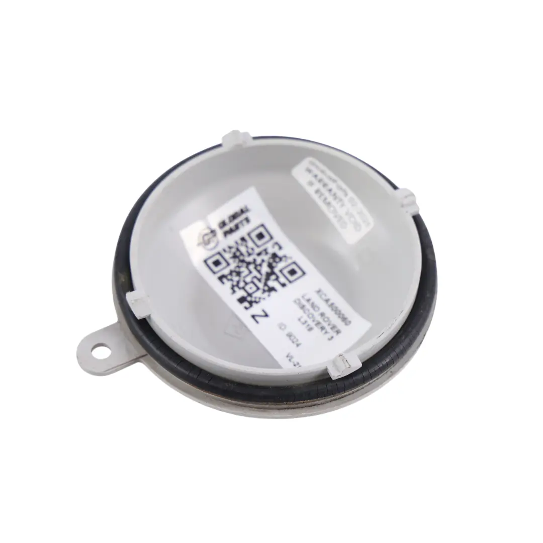 Faro Delantero Cubrebombilla Embellecedor para Land Rover Discovery 3 L319 con número de pieza XCA500060 Land Rover Discovery 3 L319 Faro Delantero Cubrebombilla Embellecedor - SKU XCA500060 - Número de pieza XCA500060