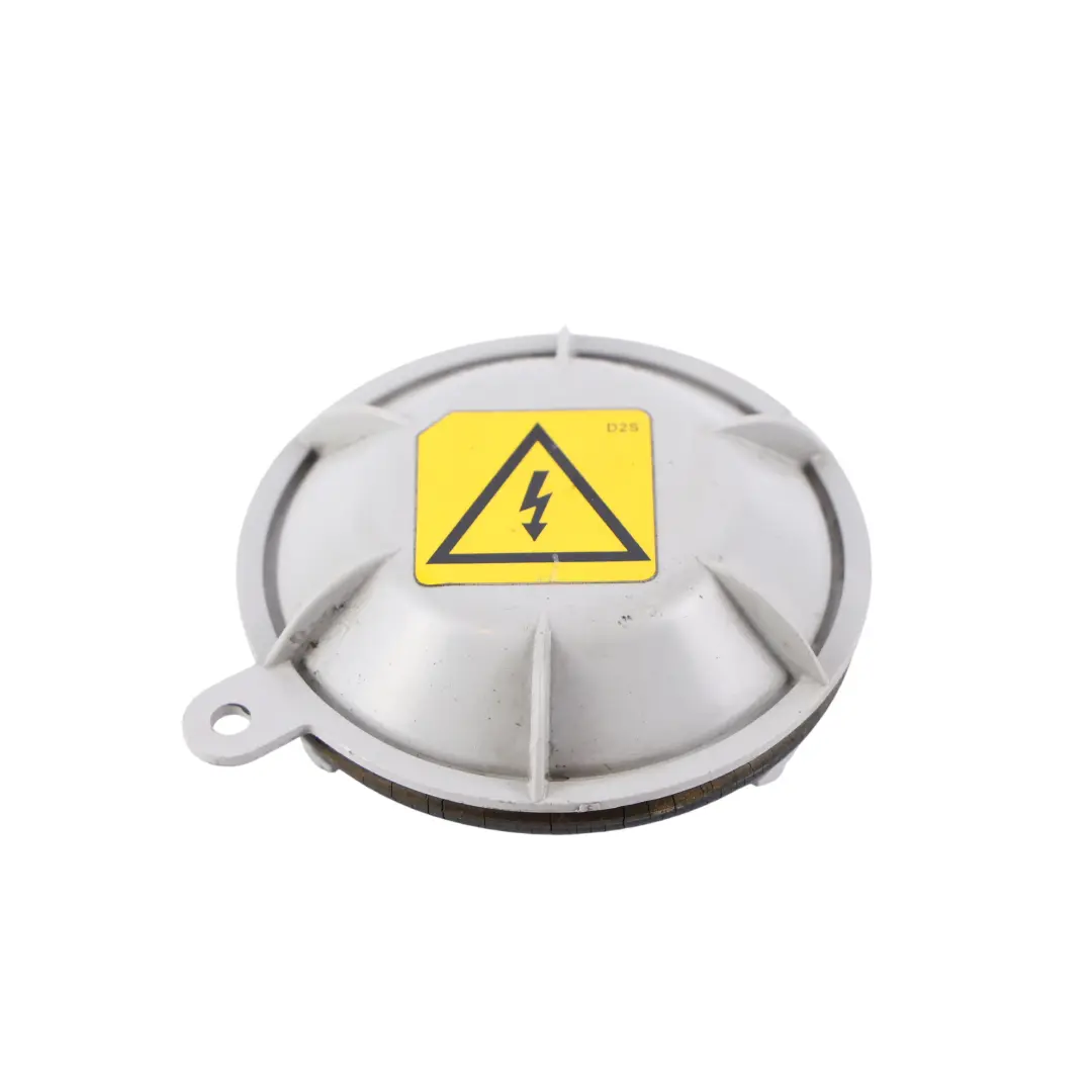 Land Rover Discovery 3 L319 Cache Ampoule Avant - SKU XCA500060 - Numéro de pièce XCA500060