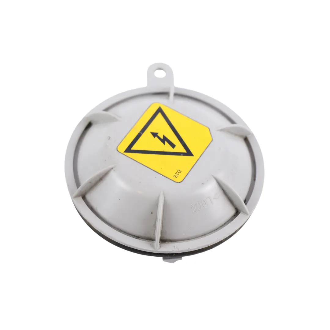 Land Rover Discovery 3 L319 Cache Ampoule Avant - SKU XCA500060 - Numéro de pièce XCA500060