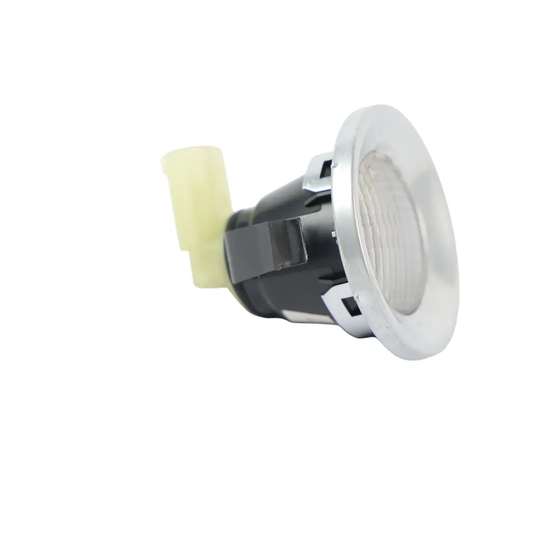 Lampe Courtoisie Tableau Bord Boîte À Gants pour Range Rover L322 à propos du numéro de pièce XDC500070 Range Rover L322 Lampe Courtoisie Tableau Bord Boîte À Gants - SKU XDC500070 - Numéro de pièce XDC500070