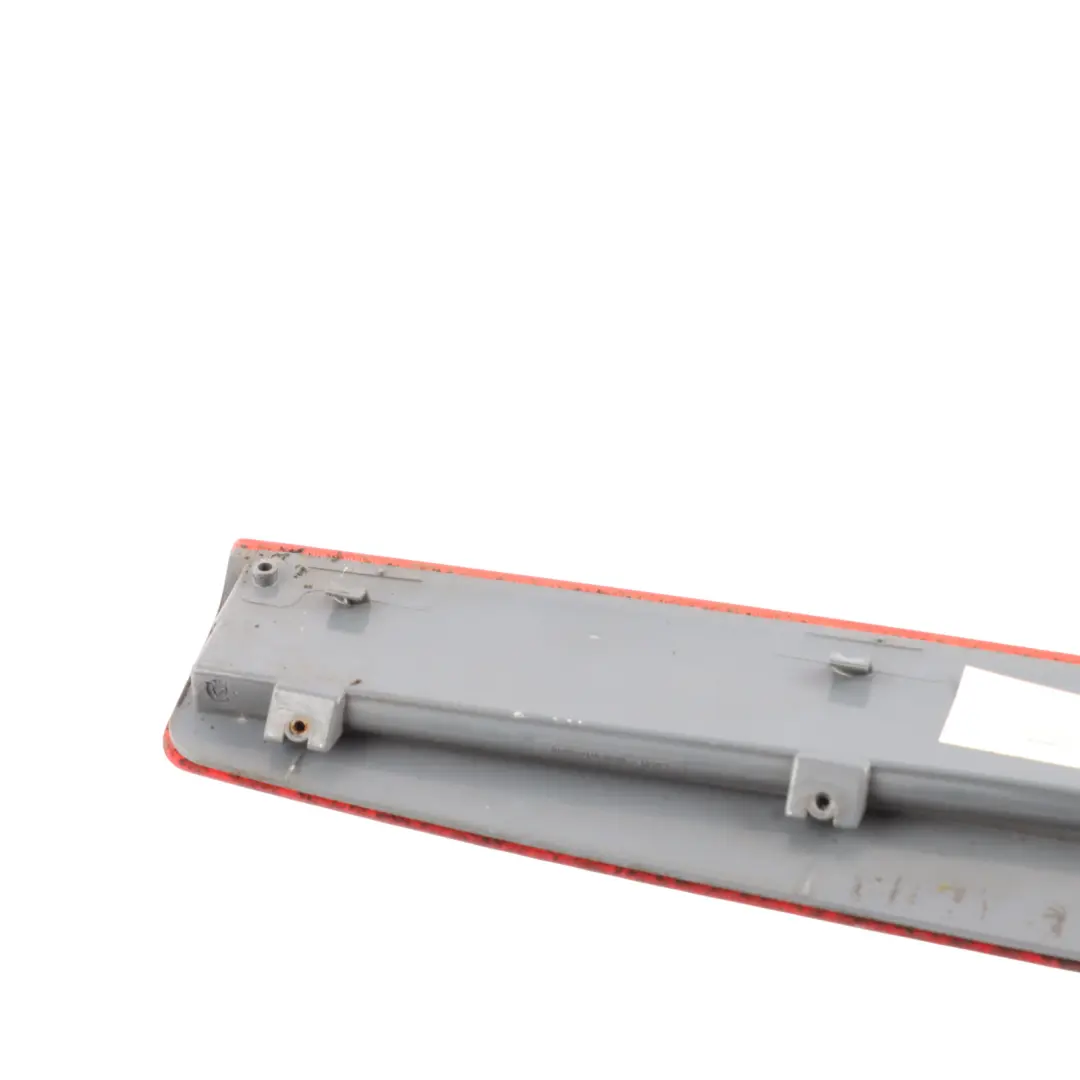 Mk3 L322 Upper Centre Mounted Third Brake Stop Light Lamp to Range Rover with Part number XFG000040 Range Rover Mk3 L322 Upper Centre Mounted Third Brake Stop Light Lamp - SKU XFG000040 - Part number XFG000040