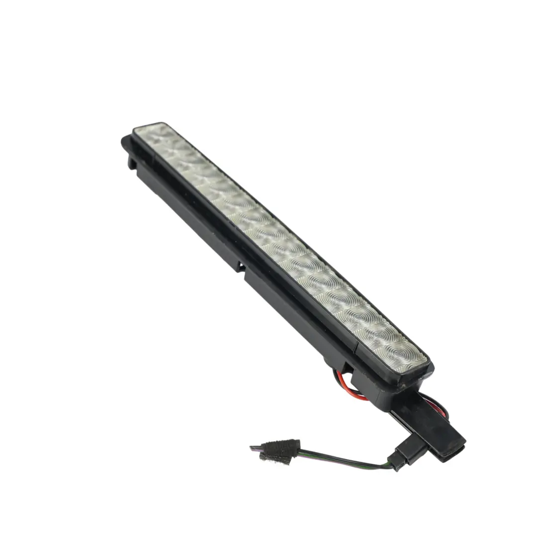 Tercera Luz Luz Trasera Portón Trasero para Land Rover Discovery 4 L319 con número de pieza XFG000062 Land Rover Discovery 4 L319 Tercera Luz Luz Trasera Portón Trasero - SKU XFG000062 - Número de pieza XFG000062