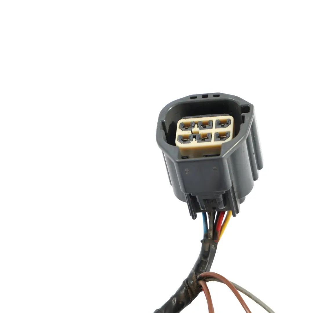 Alambre Portalámparas Trasero Derecho 5H22-14N014-AA para Land Rover Discovery 3 L319 con número de pieza YND500070 Land Rover Discovery 3 L319 Alambre Portalámparas Trasero Derecho 5H22-14N014-AA - SKU YND500070 - Número de pieza YND500070