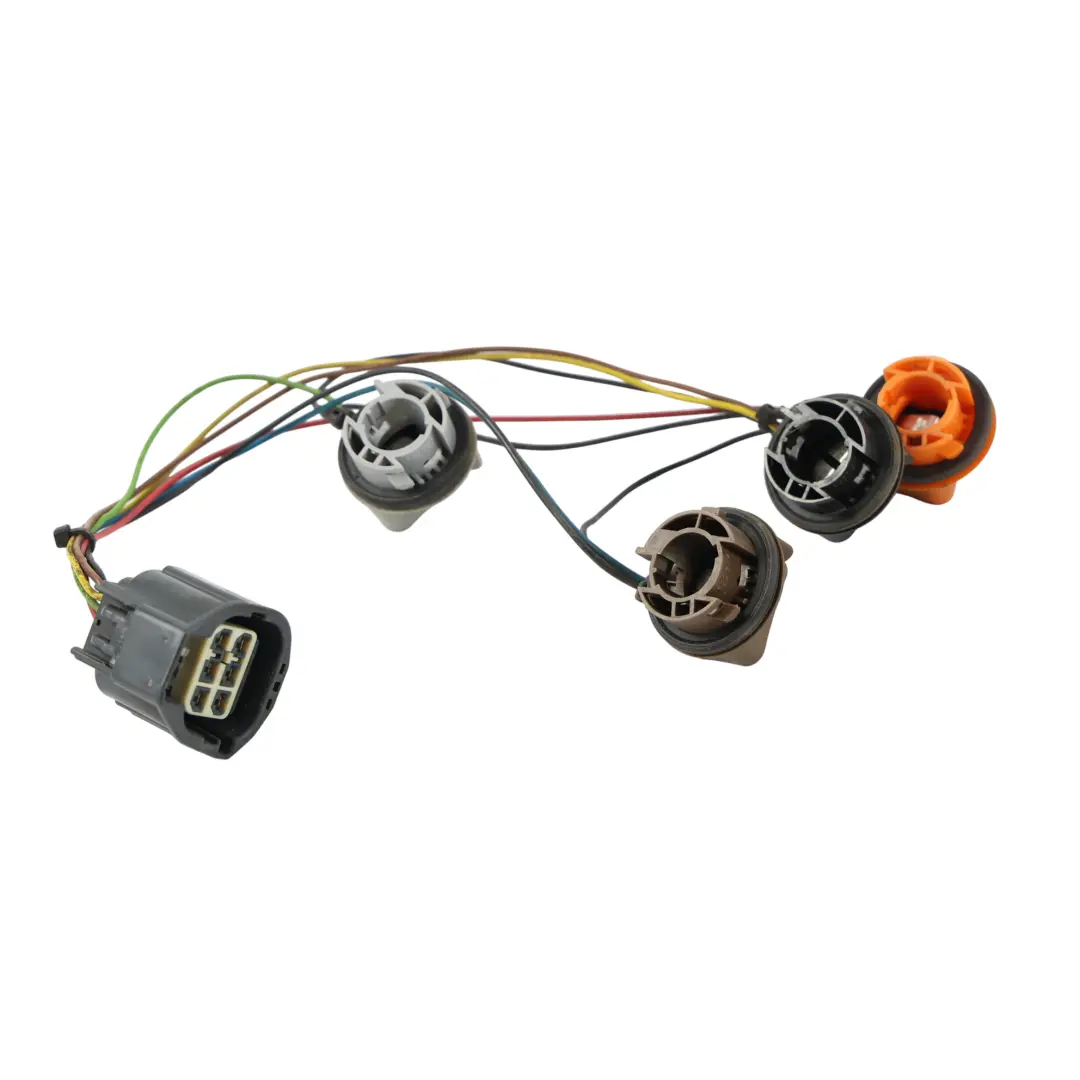 Rücklicht Kabel Steckdose Links Rechts für Land Rover Range Rover L320 mit Teilenummer YND500090 Land Rover Range Rover L320 Rücklicht Kabel Steckdose Links Rechts - SKU YND500090 - Teilenummer YND500090