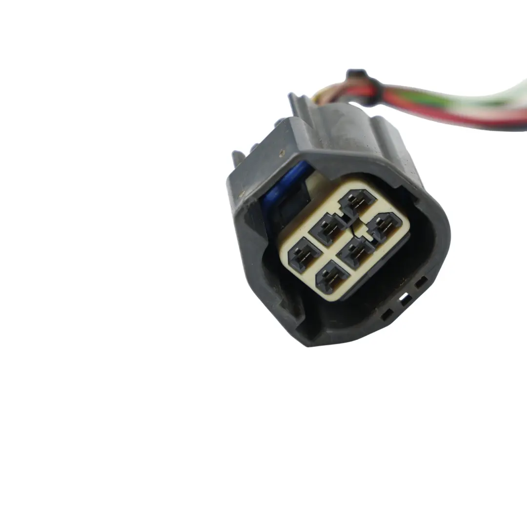 Przewód Wiązka Kabli Lampy Tylnej Lewy Prawy do Land Rover Range Rover L320 o numerze YND500090 Land Rover Range Rover L320 Przewód Wiązka Kabli Lampy Tylnej Lewy Prawy - SKU YND500090 - Numer Części YND500090