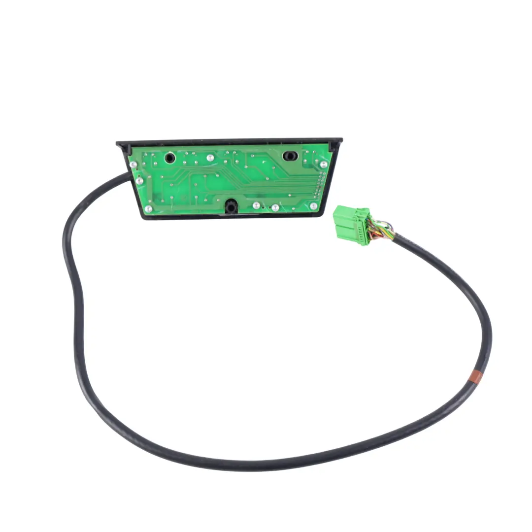 Land Rover Discovery 3 L319 Front Seat Adjustment Panel Right O/S - SKU RHD-YUB500160PVJ - Part number YUB500160PVJ