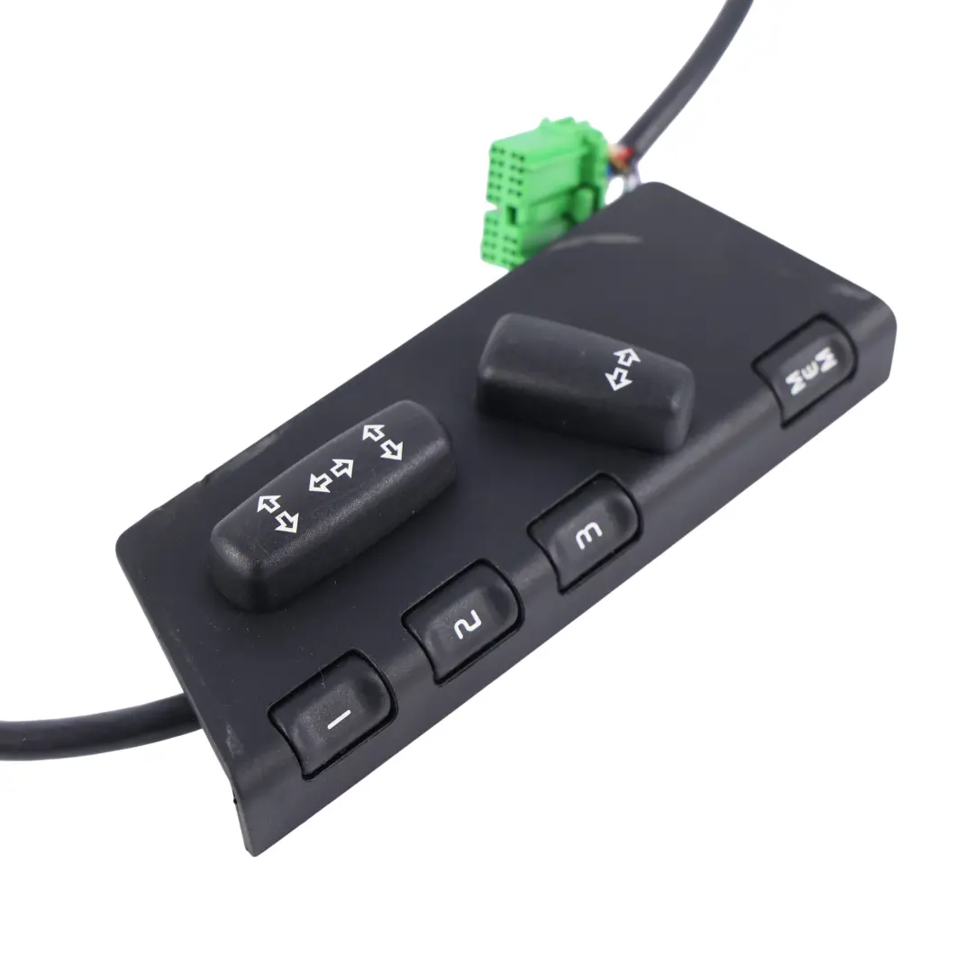 Front Seat Adjustment Panel Right O/S to Land Rover Discovery 3 L319 with Part number YUB500160PVJ Land Rover Discovery 3 L319 Front Seat Adjustment Panel Right O/S - SKU RHD-YUB500160PVJ - Part number YUB500160PVJ