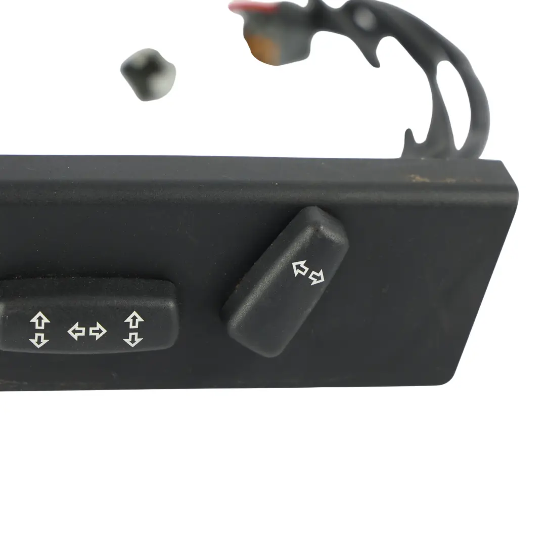 Land Rover Discovery L319 Interrupteur Réglage Siège Avant Gauche 8H22-14A701-BA - SKU YUB500610 - Numéro de pièce YUB500610