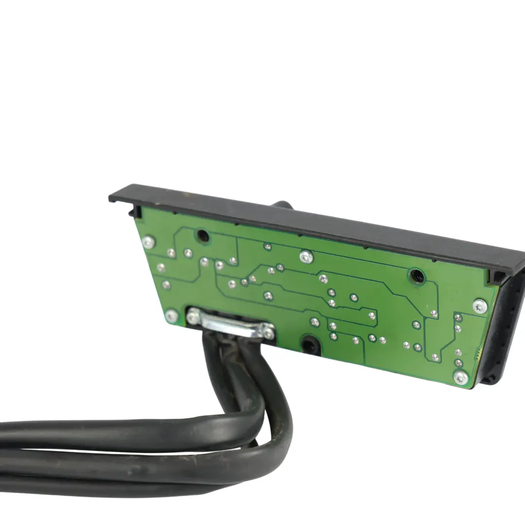 Land Rover Discovery L319 Interrupteur Réglage Siège Avant Gauche 8H22-14A701-BA - SKU YUB500610 - Numéro de pièce YUB500610