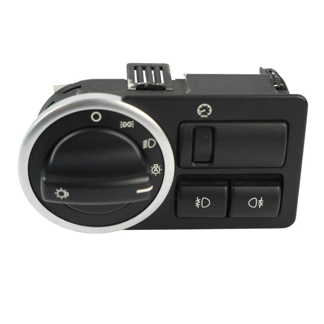 Pannello Interruttore Fari Pulsante per Land Rover Range Rover L322 con numero di parte YUD501380PUY Land Rover Range Rover L322 Pannello Interruttore Fari Pulsante - SKU YUD501380PUY - Numero di parte YUD501380PUY