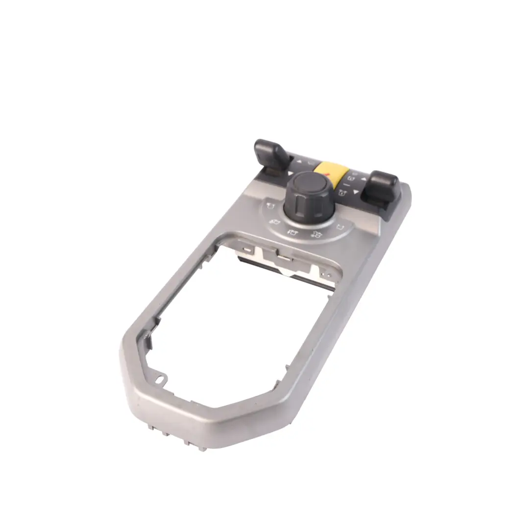 Control Switch Module Unit to Land Rover Discovery L319 Terrain with Part number YUD501850 Land Rover Discovery L319 Terrain Control Switch Module Unit - SKU YUD501850 - Part number YUD501850