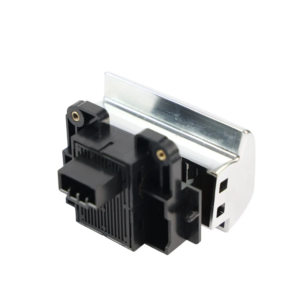 Land Rover Range Rover L322 Pulsante Interruttore Freno Elettrico - SKU YUG500391MVM - Numero di parte YUG500391MVM