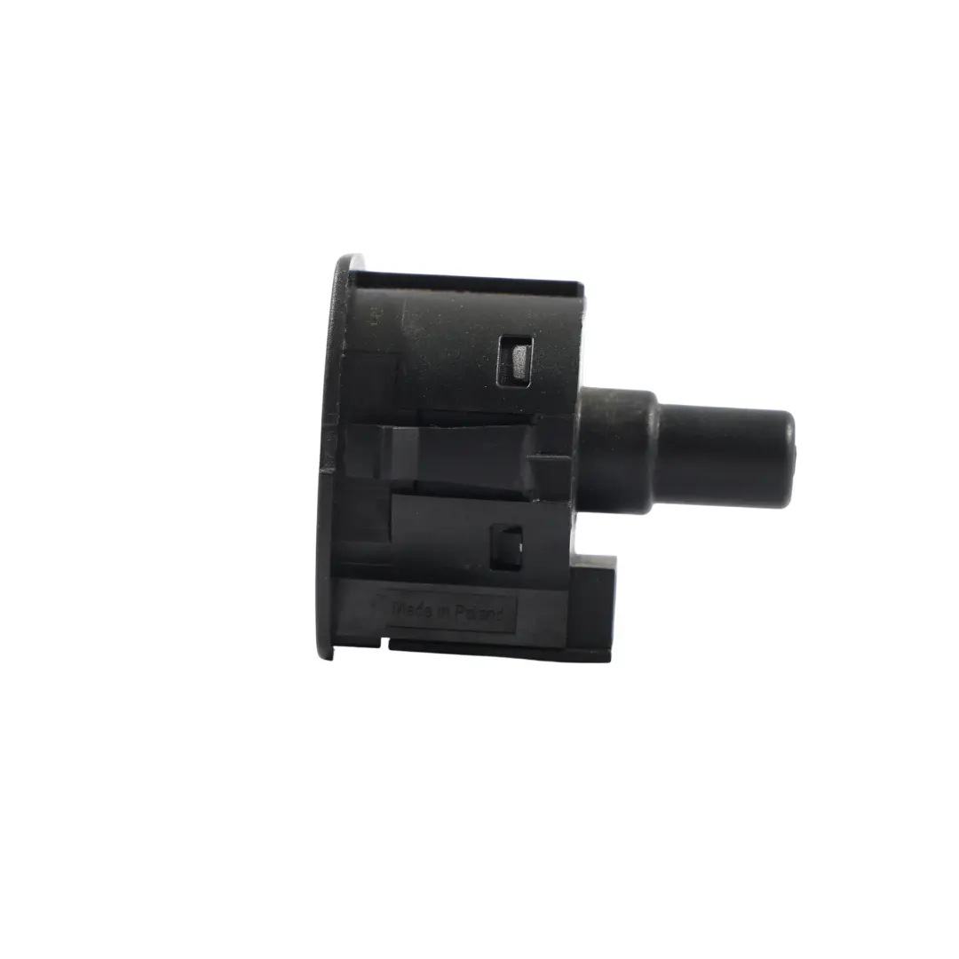 Module Switch Passenger Side to Land Rover Discovery 3 L319 Air with Part number YWL-500050-PVJ Land Rover Discovery 3 L319 Air Module Switch Passenger Side - SKU YWL-500050-PVJ - Part number YWL-500050-PVJ