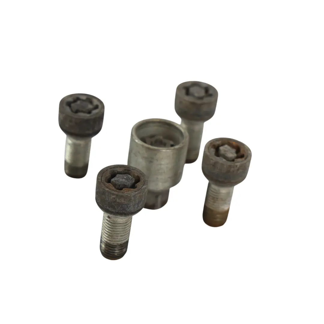 Komplet Śrub Zabezpieczających Koła M14x1.5 do Volkswagen Tiguan 5N o numerze 000071597 Volkswagen Tiguan 5N Komplet Śrub Zabezpieczających Koła M14x1.5 - SKU 000071597-1 - Numer Części 000071597