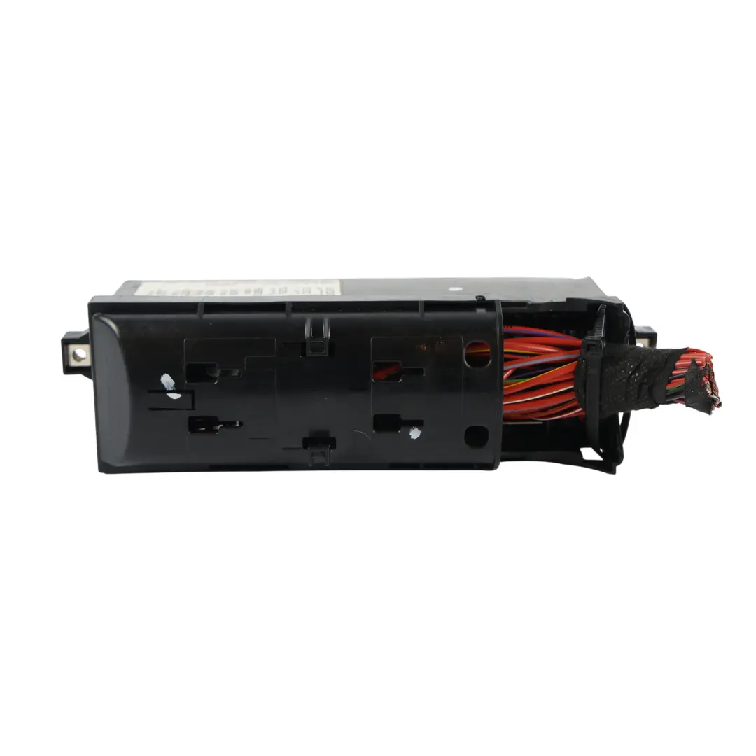 Volkswagen Tiguan 5N Audi Q3 F3 Jetta Mk4 Scatola Fusibili Relè - SKU 000937615B - Numero di parte 000937615B