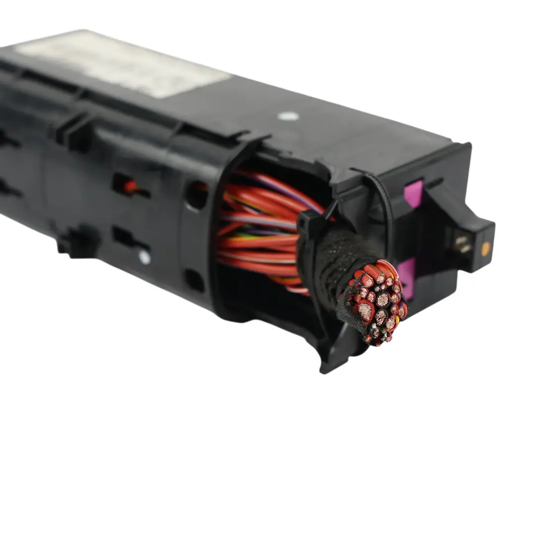 Mk4 Fuse Relay Box to Audi Q3 F3 Volkswagen Tiguan 5N Jetta with Part number 000937615B Audi Q3 F3 Volkswagen Tiguan 5N Jetta Mk4 Fuse Relay Box - SKU 000937615B - Part number 000937615B