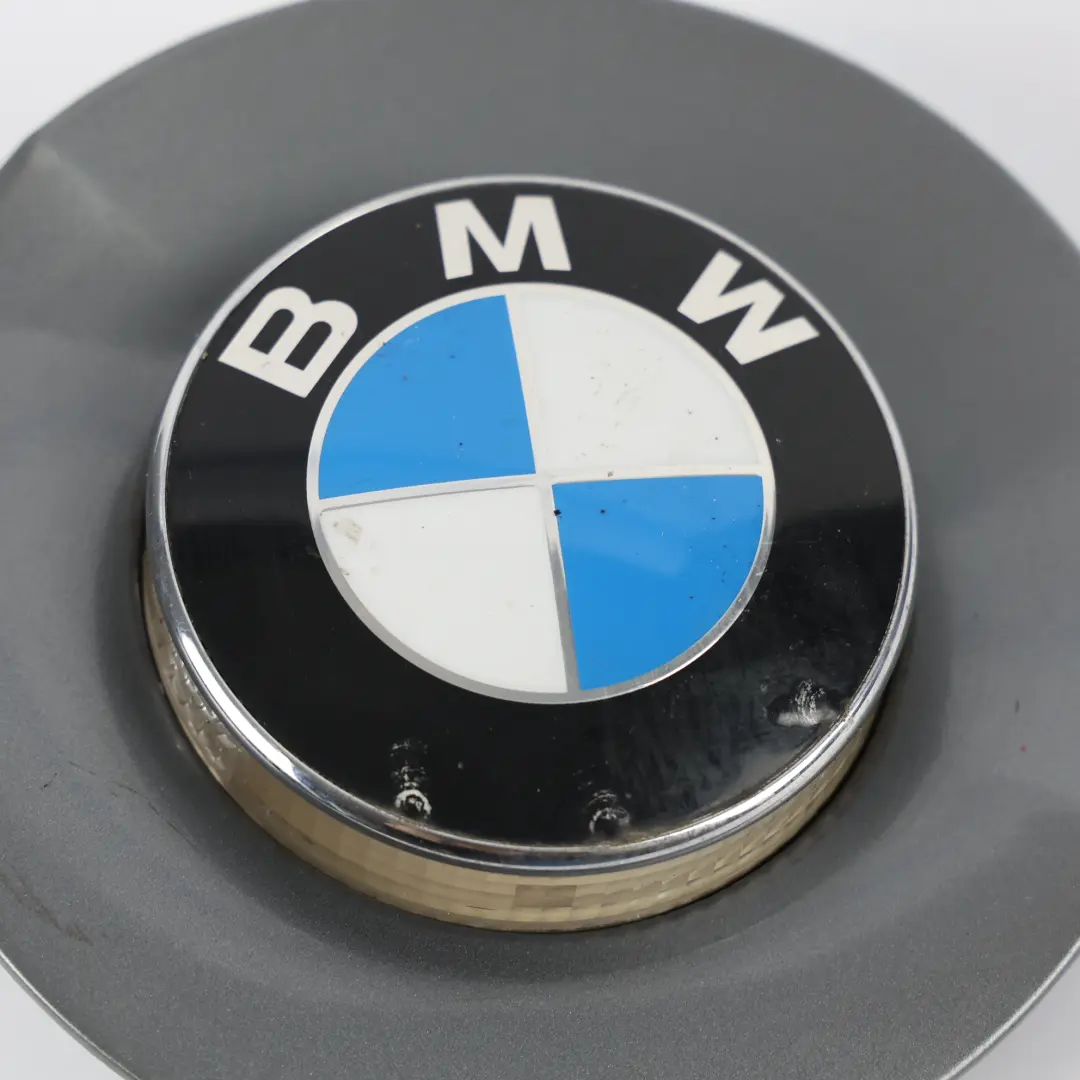 Osłona Kierunkowskazu Błotnika Prawa Spacegrau A52 do BMW Z4 E85 o numerze 0030962 BMW Z4 E85 Osłona Kierunkowskazu Błotnika Prawa Spacegrau A52 - SKU 0030962-SCG - Numer Części 0030962