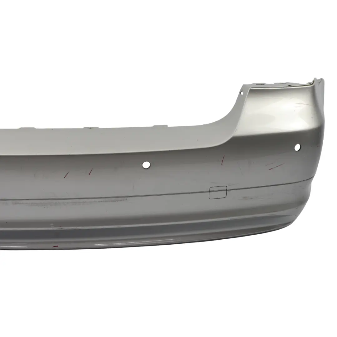 Lift Zderzak Tylny PDC Titansilber Srebrny Metallic - 354 do BMW E90 LCI o numerze 36875 BMW E90 LCI Lift Zderzak Tylny PDC Titansilber Srebrny Metallic - 354 - SKU 0036875-TS - Numer Części 36875