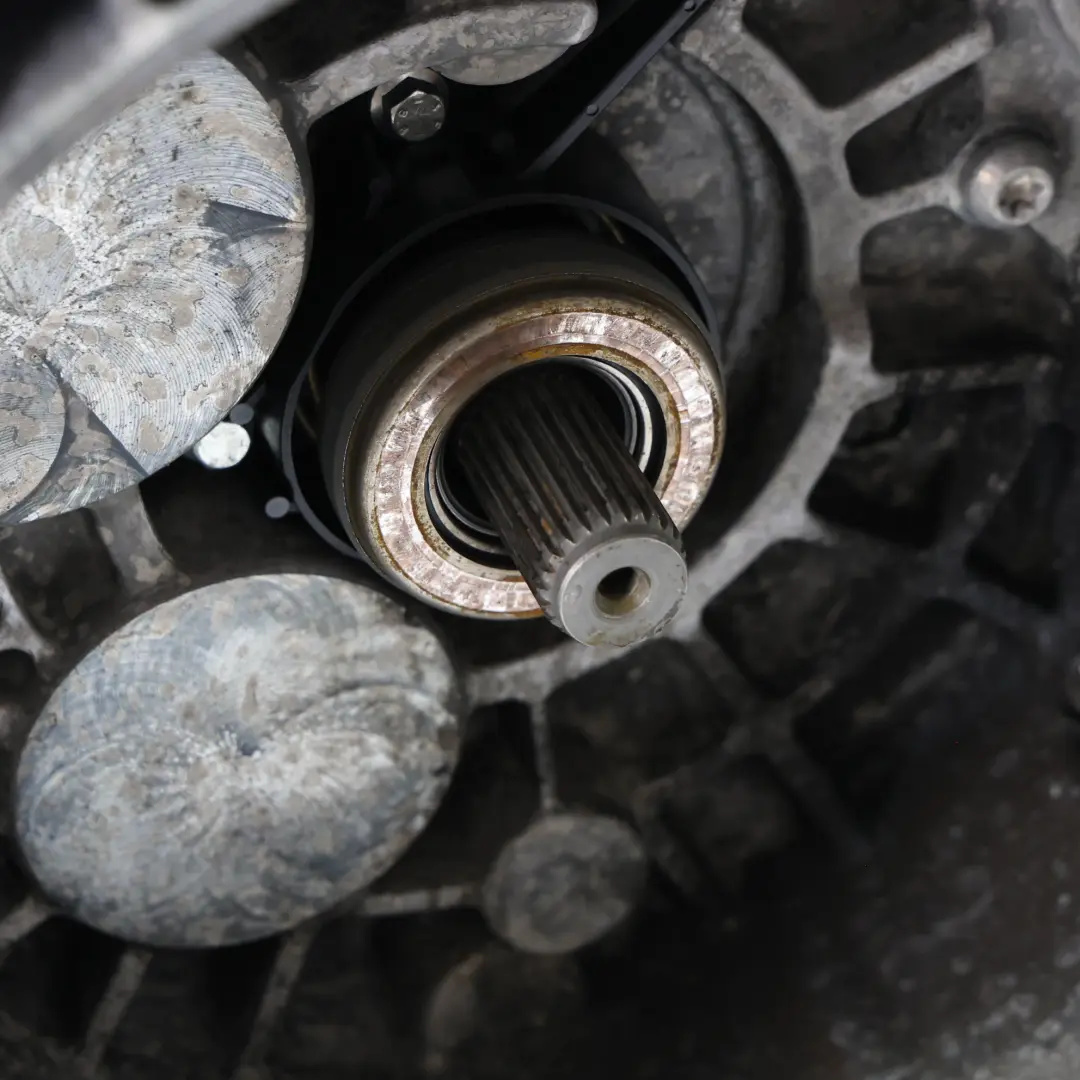 Gearbox 6 Speed JLX WARRANTY to Audi A3 8P 2.0 TFSI Quattro Manual with Part number 02Q300015CX Audi A3 8P 2.0 TFSI Quattro Manual Gearbox 6 Speed JLX WARRANTY - SKU 02Q300015CX - Part number 02Q300015CX