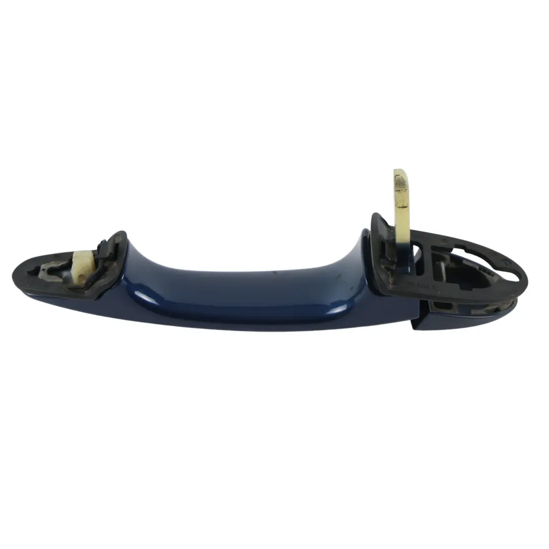 Klamka Drzwi Tylnych Prawa Mysticblau Metallic A07 do BMW X3 E83 o numerze 0303032 BMW X3 E83 Klamka Drzwi Tylnych Prawa Mysticblau Metallic A07 - SKU 0303032-MYS - Numer Części 0303032