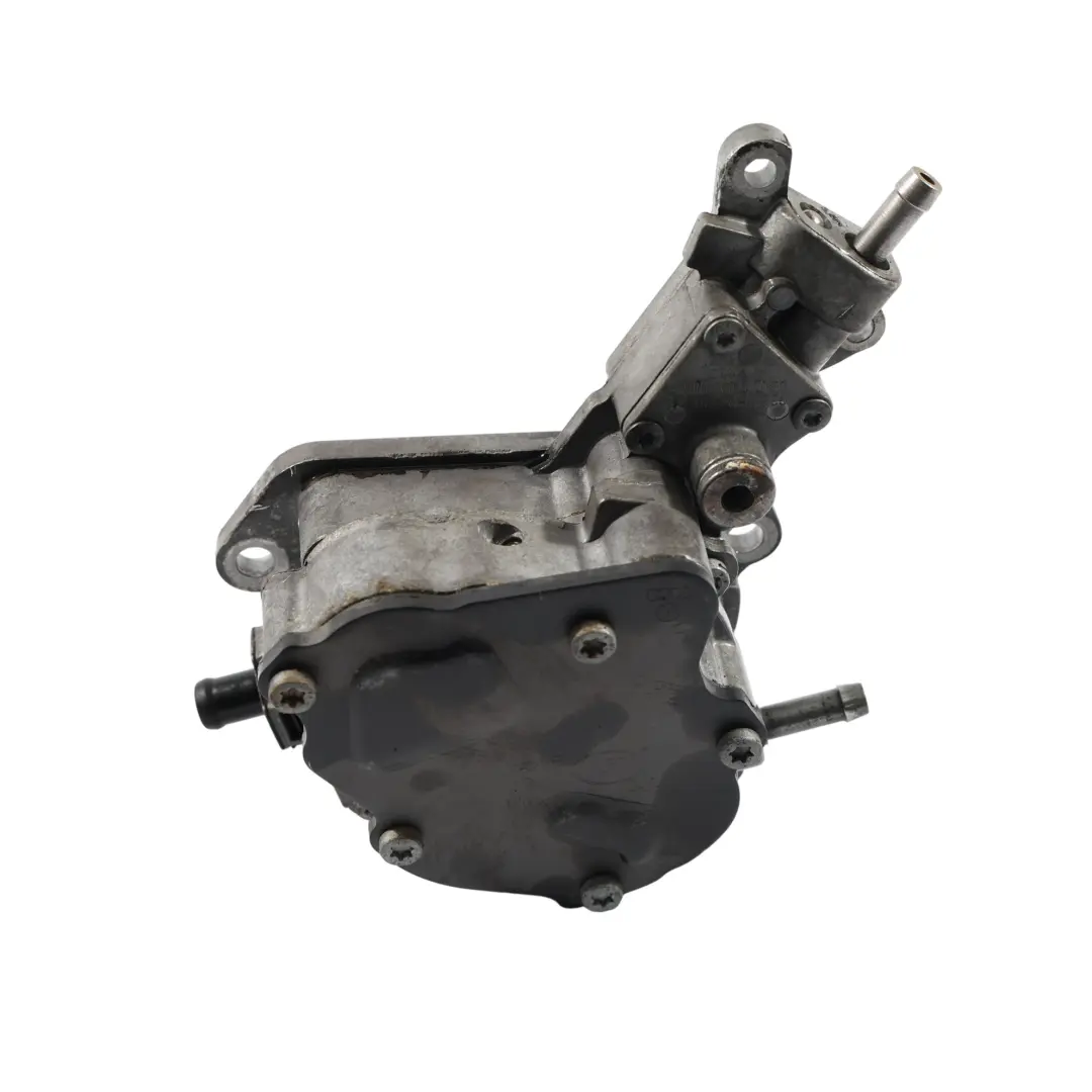 VW Volkswagen Golf 5 1.9 TDI Pompe à vide - SKU 038145209N - Numéro de pièce 038145209N