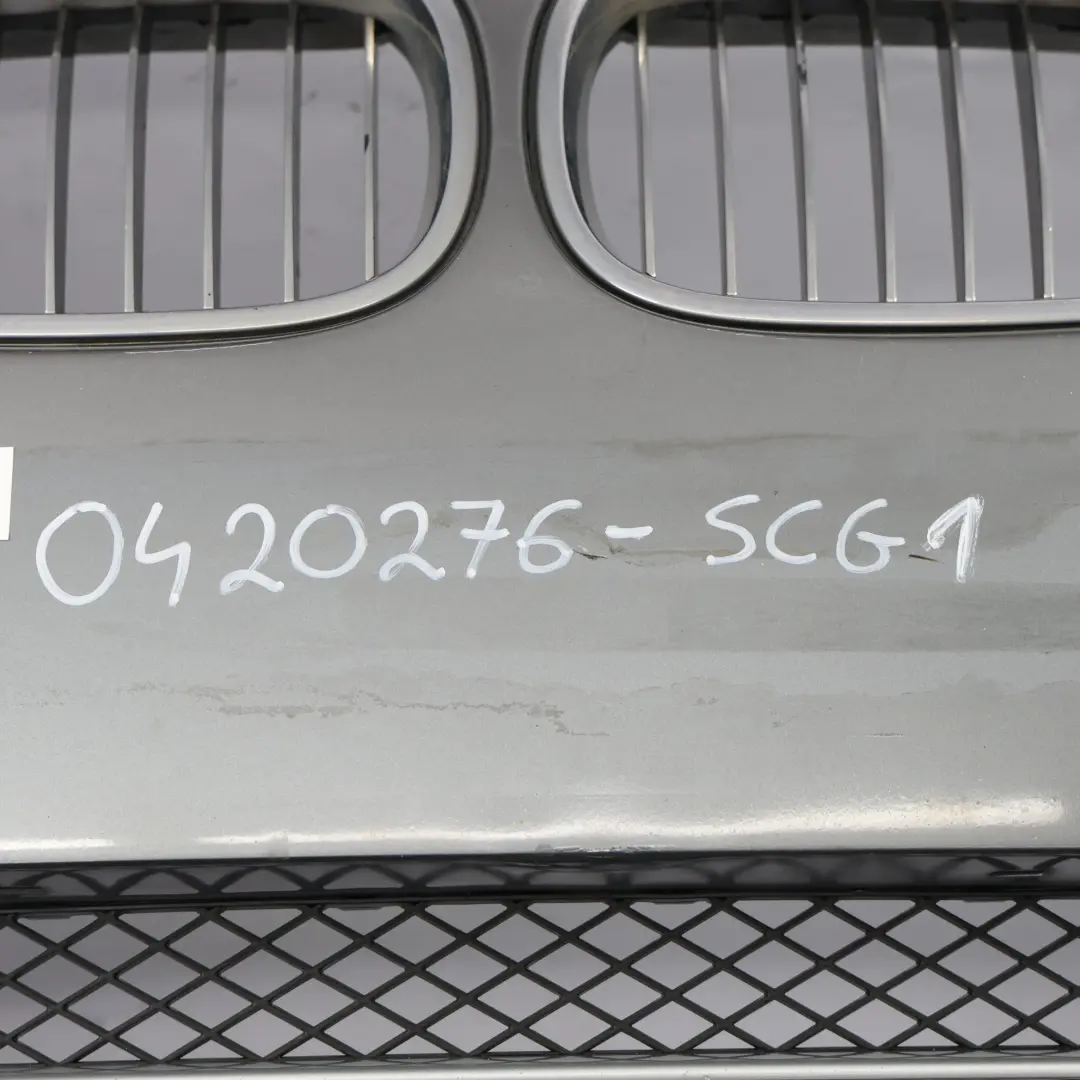 Zderzak Przedni Spacegrau Szary Metalik A52 do BMW E60 E61 LCI o numerze 0420276 BMW E60 E61 LCI Zderzak Przedni Spacegrau Szary Metalik A52 - SKU 0420276-SCG1 - Numer Części 0420276