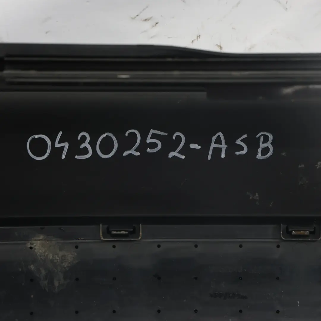 Completo Paraurti Posteriore Trim Pannello Astro Black per Mini Cooper S R56 R57 con numero di parte 0430252 Mini Cooper S R56 R57 Completo Paraurti Posteriore Trim Pannello Astro Black - SKU 0430252-ASB - Numero di parte 0430252