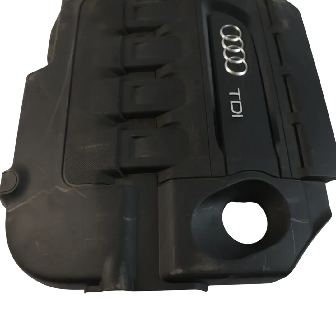Coperchio Motore Superiore Pannello 1.6 2.0 TDI Diesel per Audi A3 8V con numero di parte 04L103925R Audi A3 8V Coperchio Motore Superiore Pannello 1.6 2.0 TDI Diesel - SKU 04L103925R-1 - Numero di parte 04L103925R