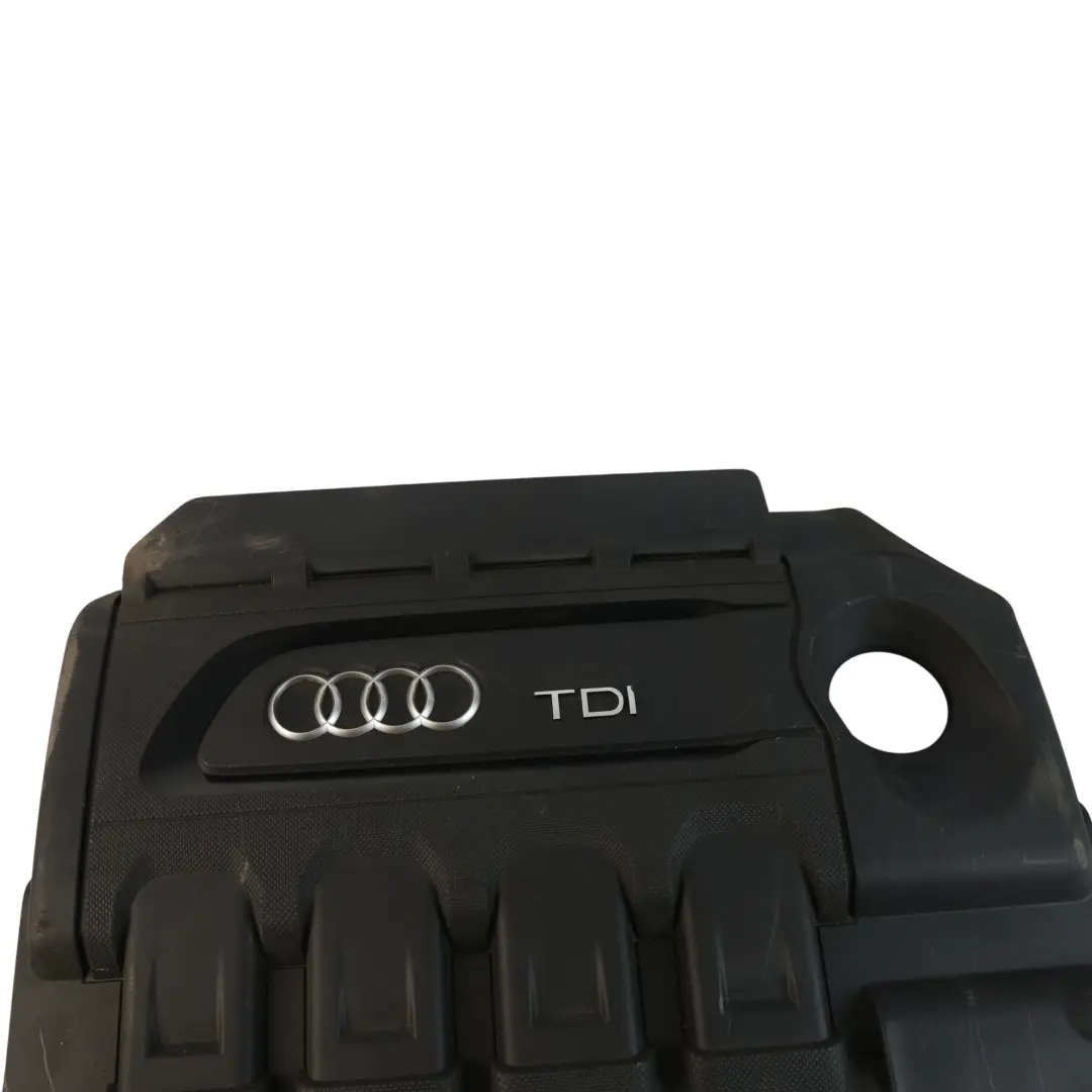 Audi A3 8V Górna Pokrywa Osłona Silnika 1.6 2.0 TDI Diesel - SKU 04L103925R-1 - Numer Części 04L103925R