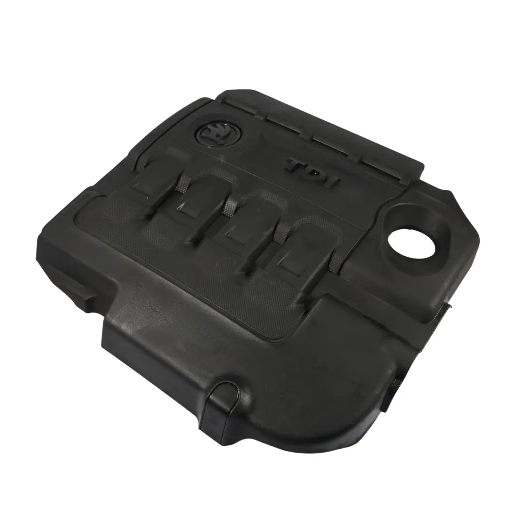 Pannello Di Copertura Superiore TDI per Skoda Octavia 5E Diesel con numero di parte 04L103925T Skoda Octavia 5E Diesel Pannello Di Copertura Superiore TDI - SKU 04L103925T - Numero di parte 04L103925T