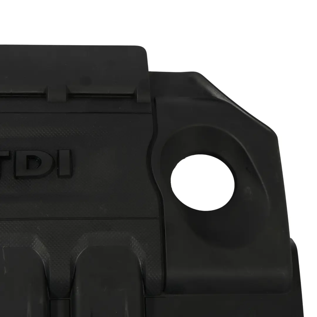 Cubierta Superior Del Panel Aislante TDI para Skoda Octavia 5E Diesel con número de pieza 04L103925T Skoda Octavia 5E Diesel Cubierta Superior Del Panel Aislante TDI - SKU 04L103925T - Número de pieza 04L103925T