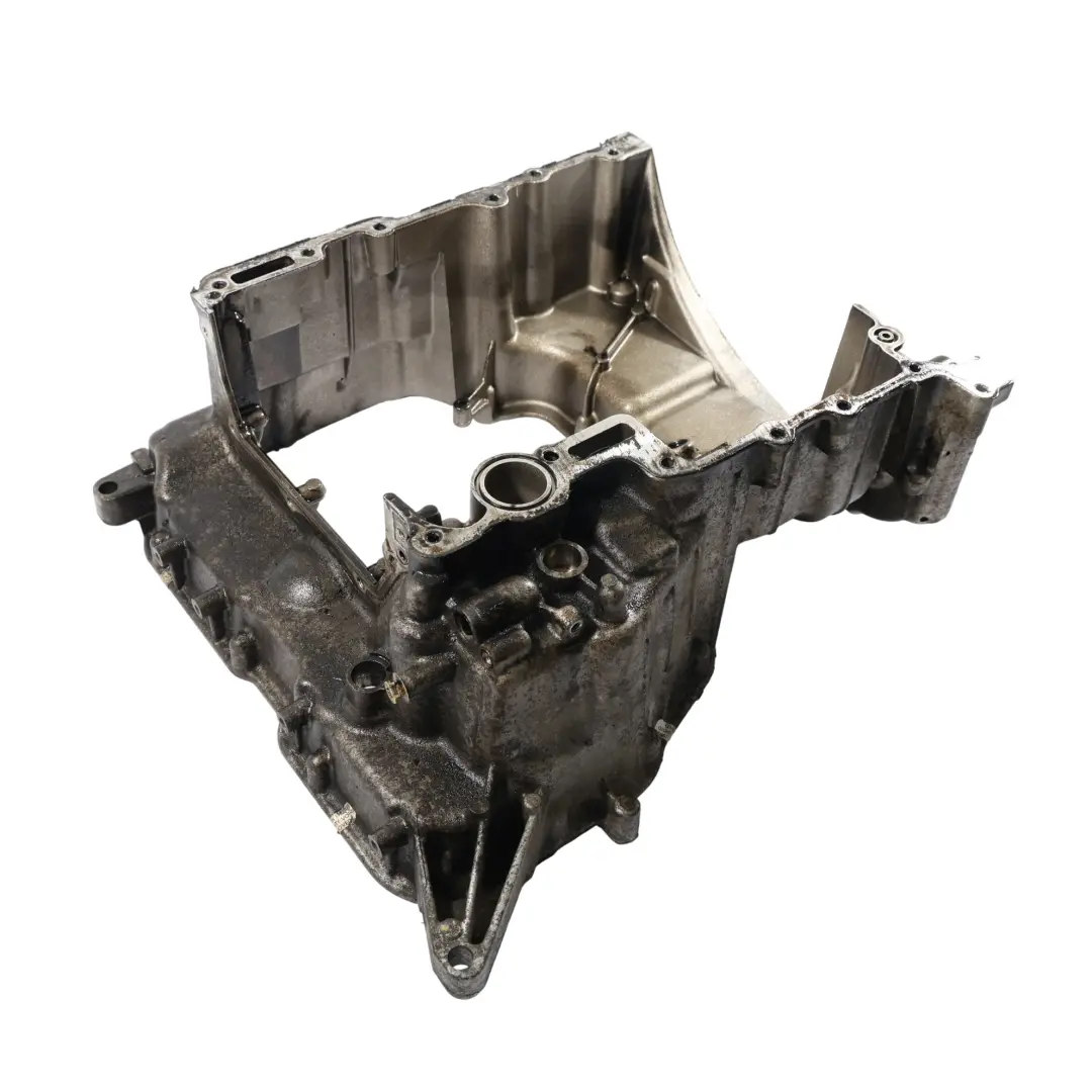 7P Coperchio Coppa Olio Superiore 3.0 TDI Diesel 059103601CN per Audi Q7 VW Touareg con numero di parte 059103601CC Audi Q7 VW Touareg 7P Coperchio Coppa Olio Superiore 3.0 TDI Diesel 059103601CN - SKU 059103601CC - Numero di parte 059103601CC