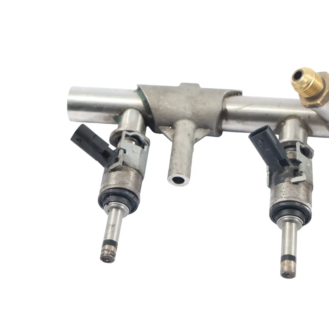 Listwa Wtryskowa Prawa 3.0 TFSI Benzyna do Audi S4 B8 S5 8T o numerze 06E130090AF Audi S4 B8 S5 8T Listwa Wtryskowa Prawa 3.0 TFSI Benzyna - SKU 06E130090AF-1 - Numer Części 06E130090AF